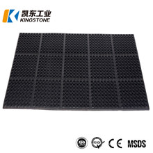 Good Quality Large Dimpled Drainage Grease Proof Resistant Rubber Mat Black with Holes Heavy Duty 3/4"